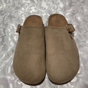 Time and Tru Women's Boston Style Clogs, Size 10